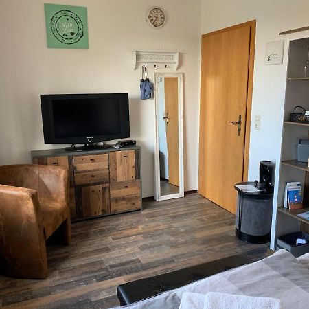 Privates Ferienzimmer an der Nordsee Husum  Exterior foto
